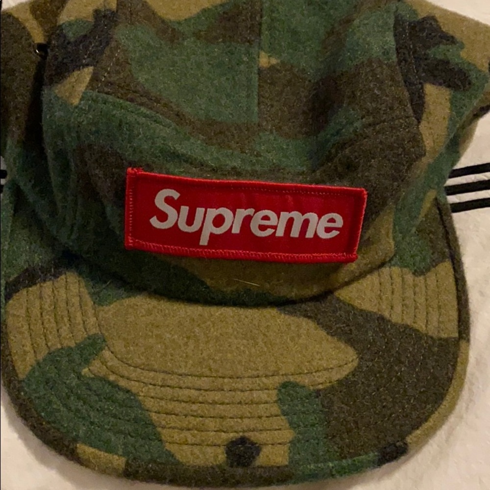 Supreme cap